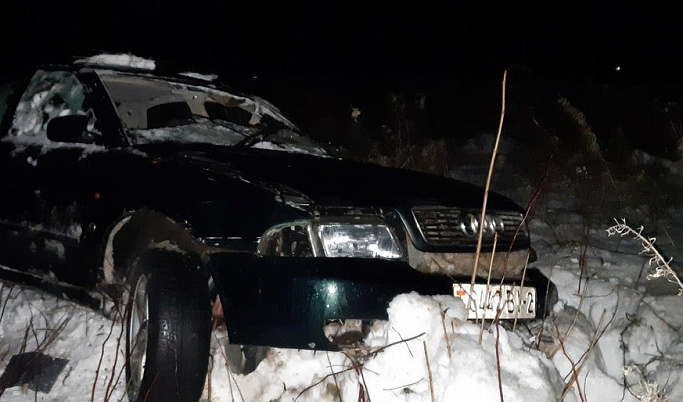 В Тверской области водитель Audi протаранил легковушку и попал в больницу