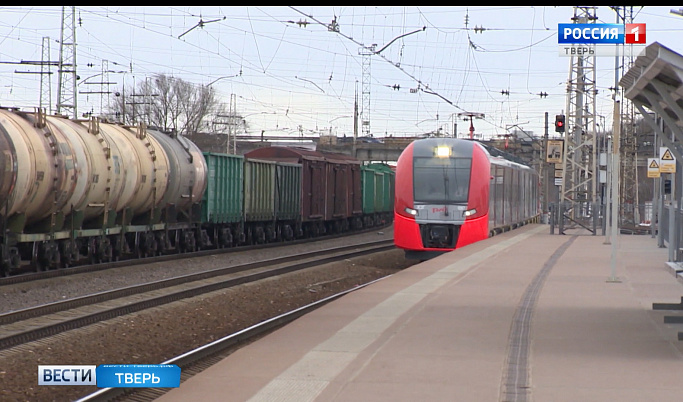 Поезда Московско-Тверской ППК ежедневно проходят дезинфекцию