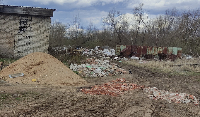 В Тверской области на частной территории выявили свалку