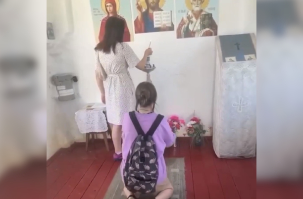 В Тверской области подростки устроили танцы в храме