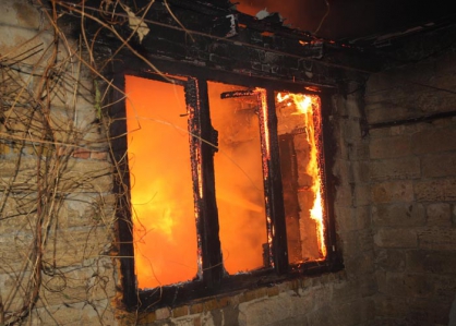 На пожаре в Тверской области погибла женщина