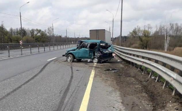Выяснились подробности аварии с двумя пострадавшими в Тверской области