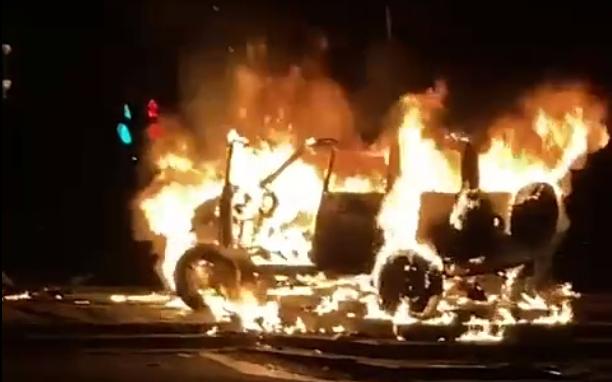 В Твери вечером из-за аварии сгорели два автомобиля