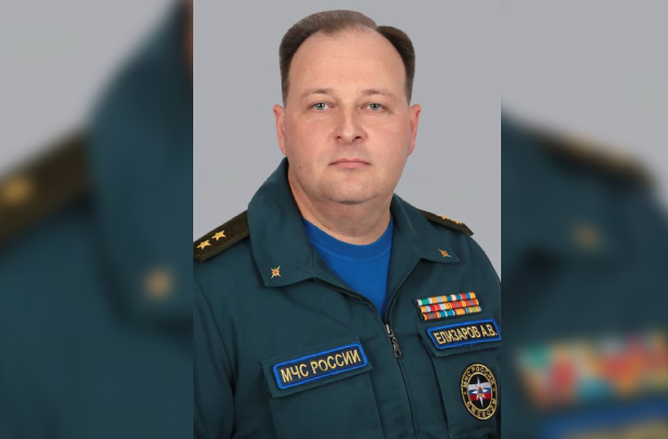 На бывшего замначальника МЧС по Тверской области упала наледь