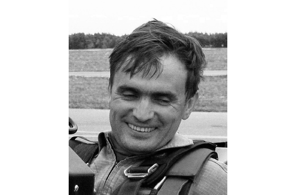 На вертолете в Тверской области разбился заслуженный мастер самолетного спорта