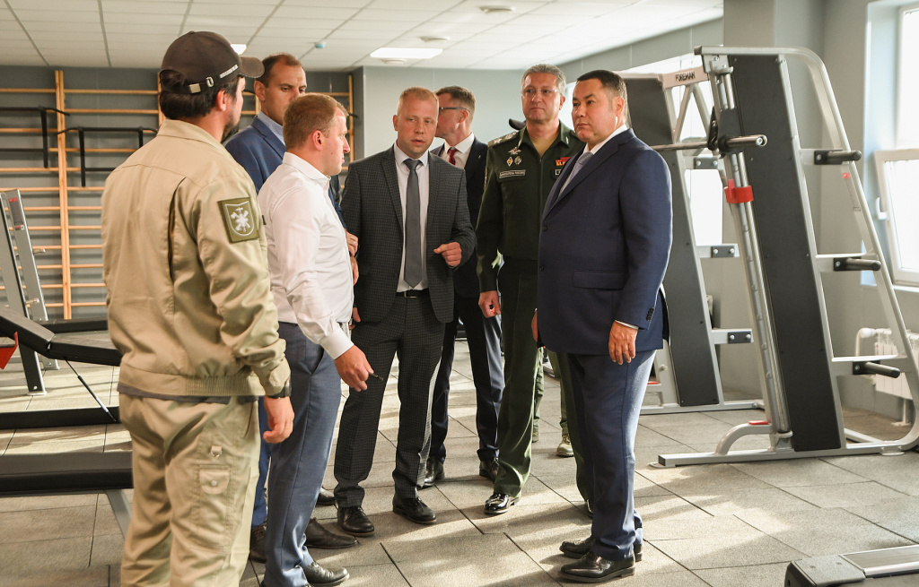 Игорь Руденя и заместитель Министра обороны Тимур Иванов открыли в Твери многофункциональный спортивный центр