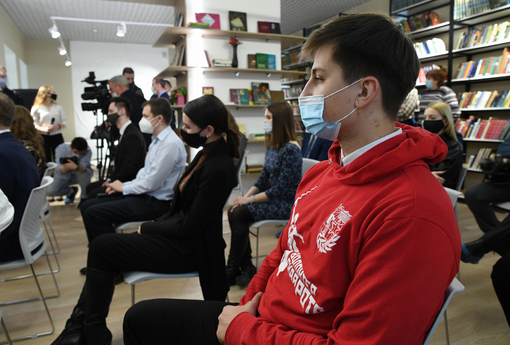 Игорь Руденя встретился с активистами тверских вузов на площадке нового информационно-библиотечного центра ТвГУ