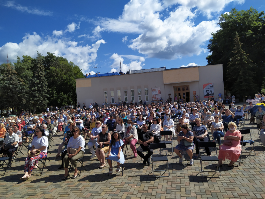  Симфонический оркестр Мариинского театра выступил в Твери с концертом-посвящением врачам 