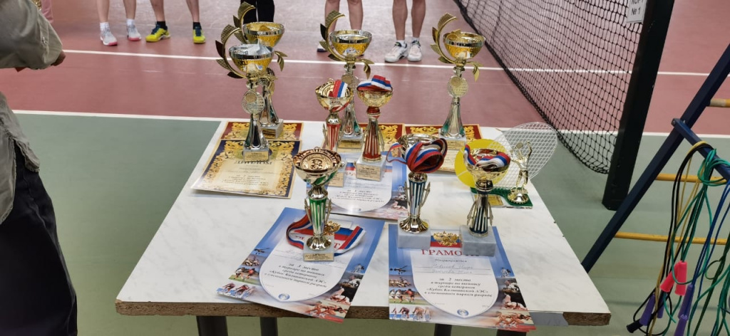 В Удомле завершился турнир по теннису «Кубок Калининской АЭС» среди ветеранов