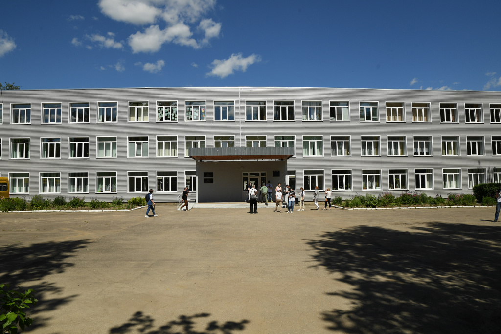 В Бежецке модернизируют стадион средней школы №4