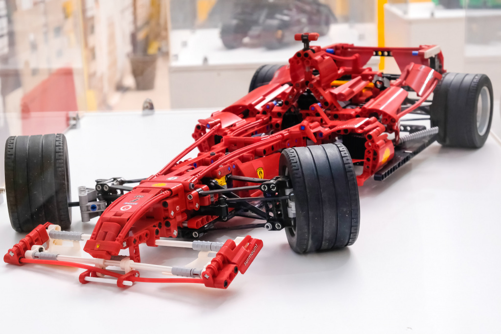 Гоночный LEGO Porsche