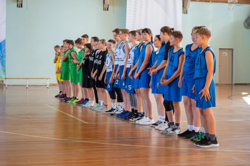 Удомельские баскетболисты сыграли в турнире, посвященном 30-летию концерна «Росэнергоатом»