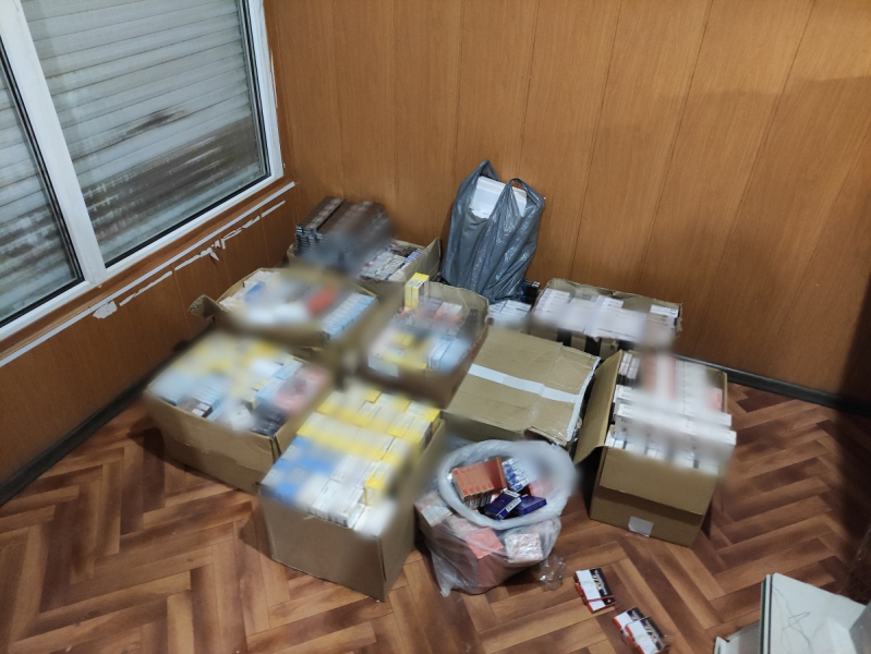 Почти 3 тысячи пачек контрафактных сигарет полиция изъяла у жительницы Тверской области 