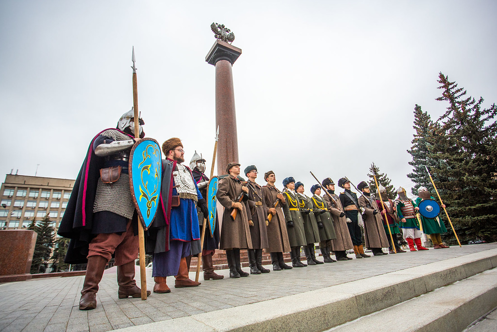 В Твери отпраздновали День народного единства фестивалем, флешмобом и викторинами
