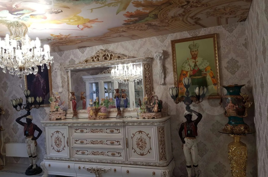 В Тверской области продают квартиру, стилизованную под барокко