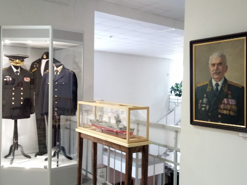 Ко Дню Военно-морского флота в Вышнем Волочке открылась тематическая выставка