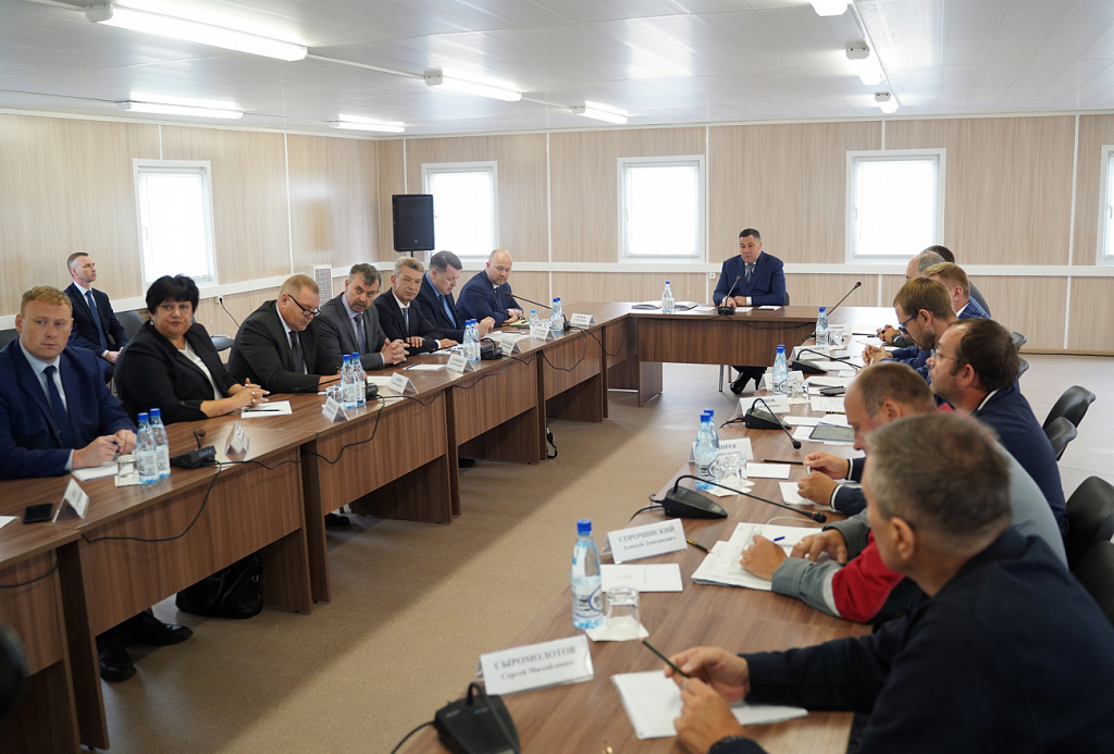 Игорь Руденя провёл совещание по вопросам строительства третьего этапа скоростной автомобильной дороги М-11
