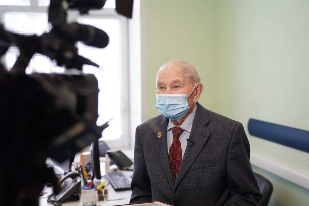 Почетный гражданин Тверской области Иван Кладкевич сделал прививку от коронавируса
