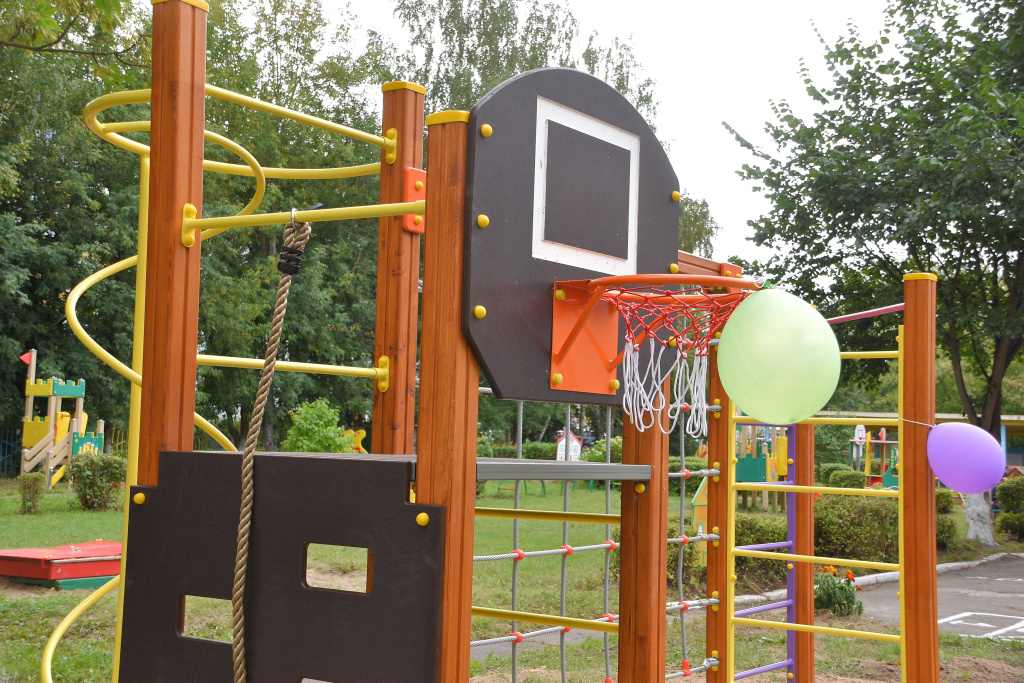 В Твери в детском саду №79 открылась новая детская площадка