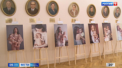 «Русские Мадонны»: в ТГМУ открылась выставка в поддержку материнства