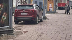 Заехавшего на пешеходную улицу в Твери водителя оштрафовали