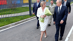 Владимир Путин посетил детский сад и школу в Тургиново