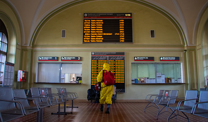 Железнодорожный вокзал в Твери обработали дезинфицирующими средствами