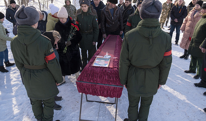 В Тверской области простились с Иваном Сусловым, погибшим на Украине
