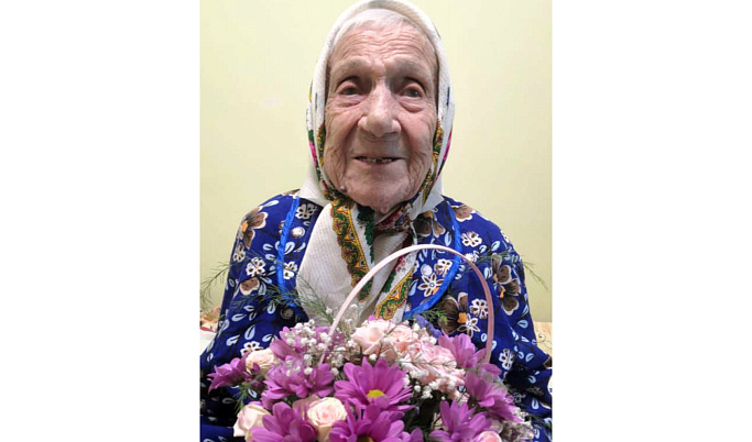 В Вышнем Волочке ветеран Антонина Кольцова празднует 100-летие