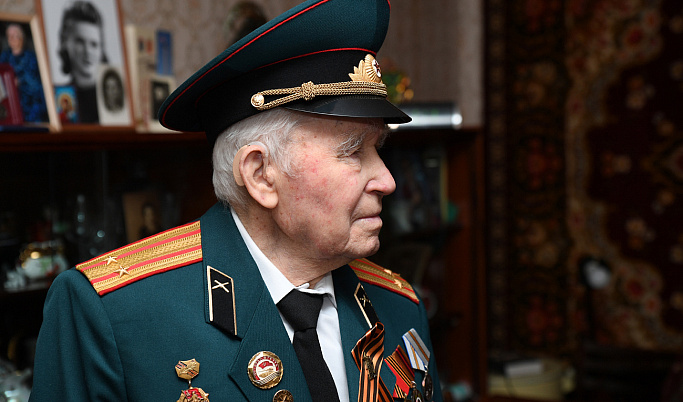 В Тверской области ветеран войны Иван Овчинников отмечает 97-летие