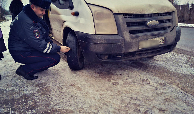 На дорогах Тверской области продолжаются сплошные проверки автобусов