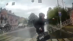 Видеорегистратор поймал момент наезда на пешехода в Твери