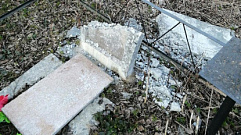 Вандалы устроили погром на кладбище в Кимрах