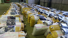 Тверские таможенники не пустили в Россию 23 тонны нелегальной одежды