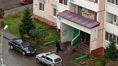Упавшая с высоты девочка из Конаково скончалась в больнице