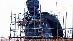 Завершается сборка верхней части Ржевского мемориала