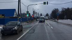 Три автомобиля столкнулись на трассе М-10 в Тверской области