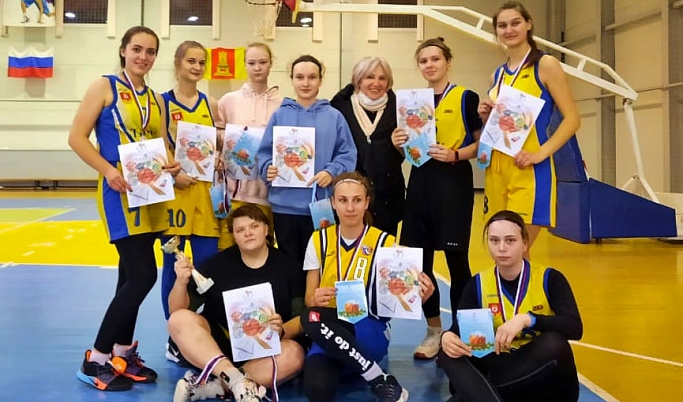 Баскетболистки тверского Политеха стали вице-чемпионками рождественского турнира в Торжке