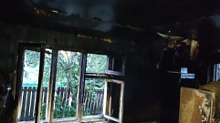 Следователи устанавливают обстоятельства гибели двух человек на пожаре в Тверской области