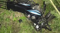В Тверской области мотоциклист вылетел в кювет и протаранил столб