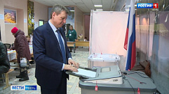 Сенатор Андрей Епишин принял участие в голосовании на выборах президента