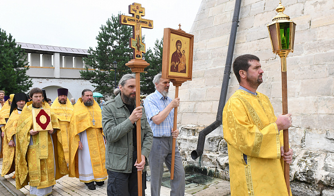 В Тверской области на Дне памяти святителя Иова заложили традицию напутствия выпускников