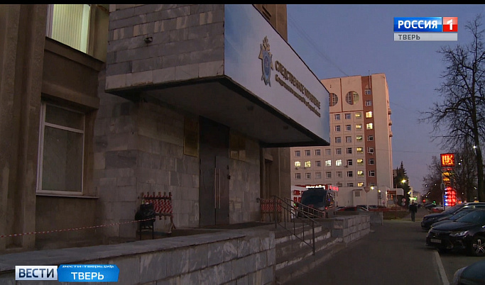 Трехлетний ребенок выпал из окна квартиры в Торопце