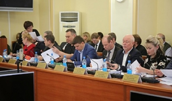 Депутаты Твери внесли поправки в городской бюджет