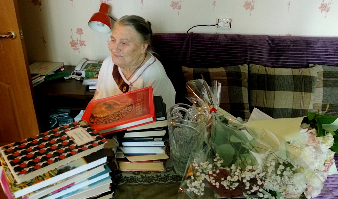 Тверская Горьковка поздравила с днём рождения своего старейшего читателя