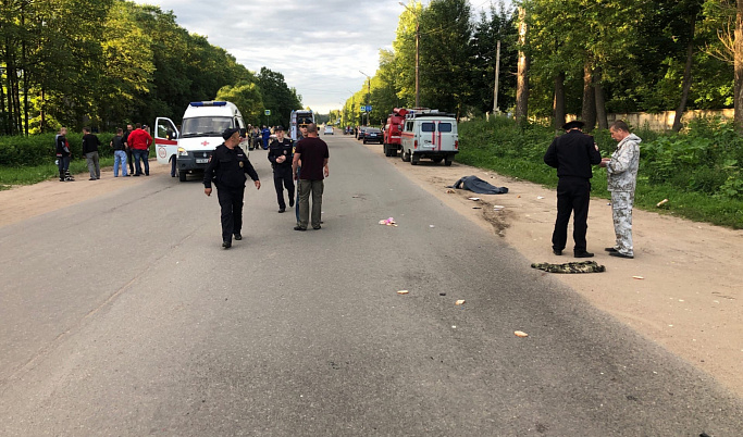 В Тверской области мотоциклист насмерть сбил пешехода
