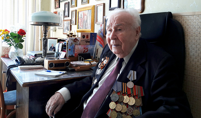 В Тверской области 95-летие отмечает участник Парада Победы 1945 года Николай Карпов