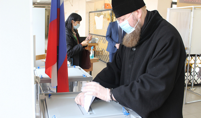 Бежецкий и Весьегонский Епископ Филарет принял участие в голосовании