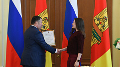 Игорь Руденя наградил ученых Тверской области за выдающиеся достижения