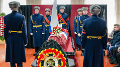 В Бежецке простились с погибшим на Украине Алексеем Бардиным